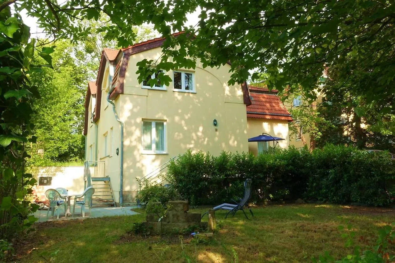 Campus Apartment Ernst Dresda 0*,